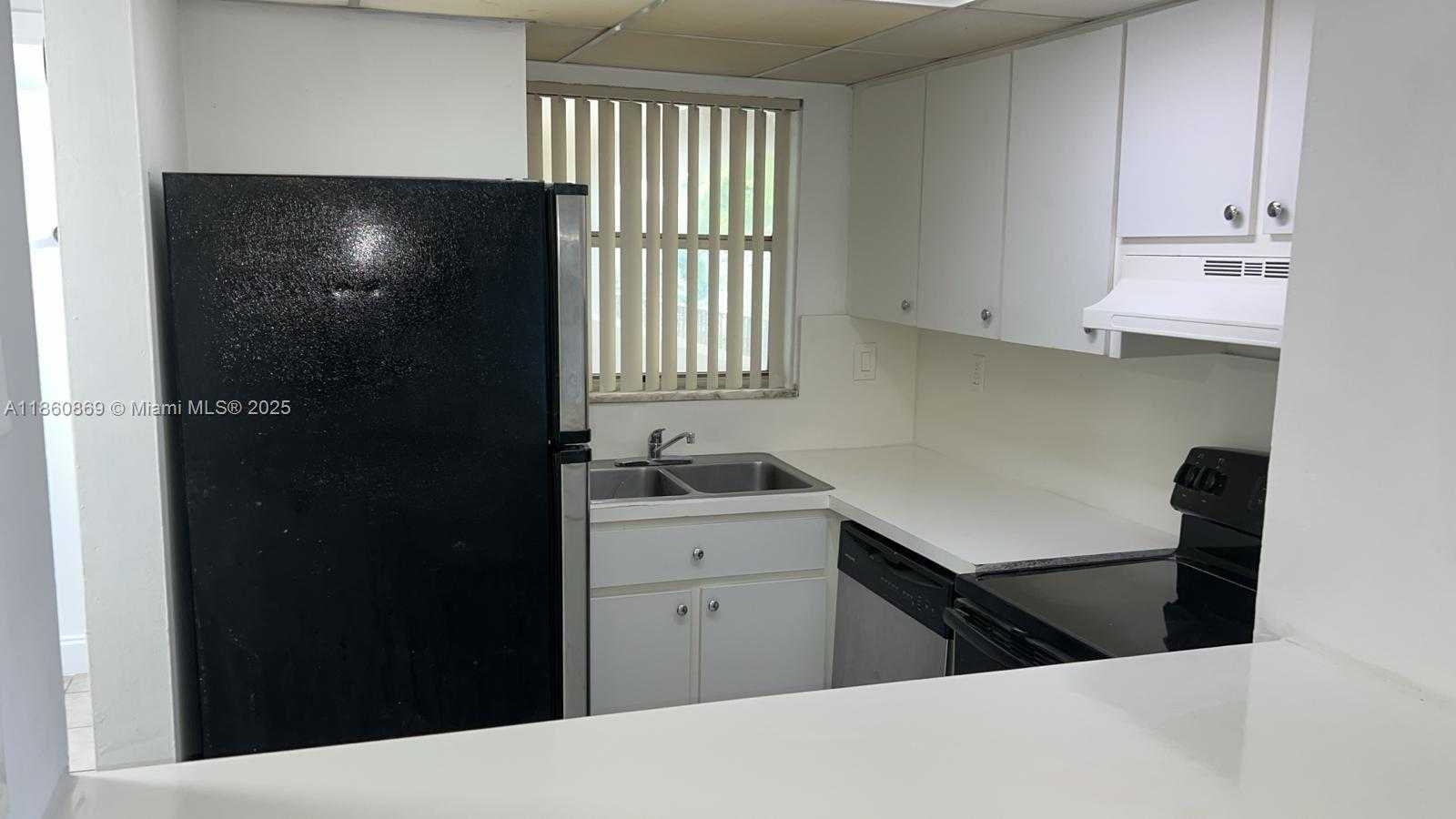 Small Image of 8860 FONTAINEBLEAU BLVD #403, Miami Number 8