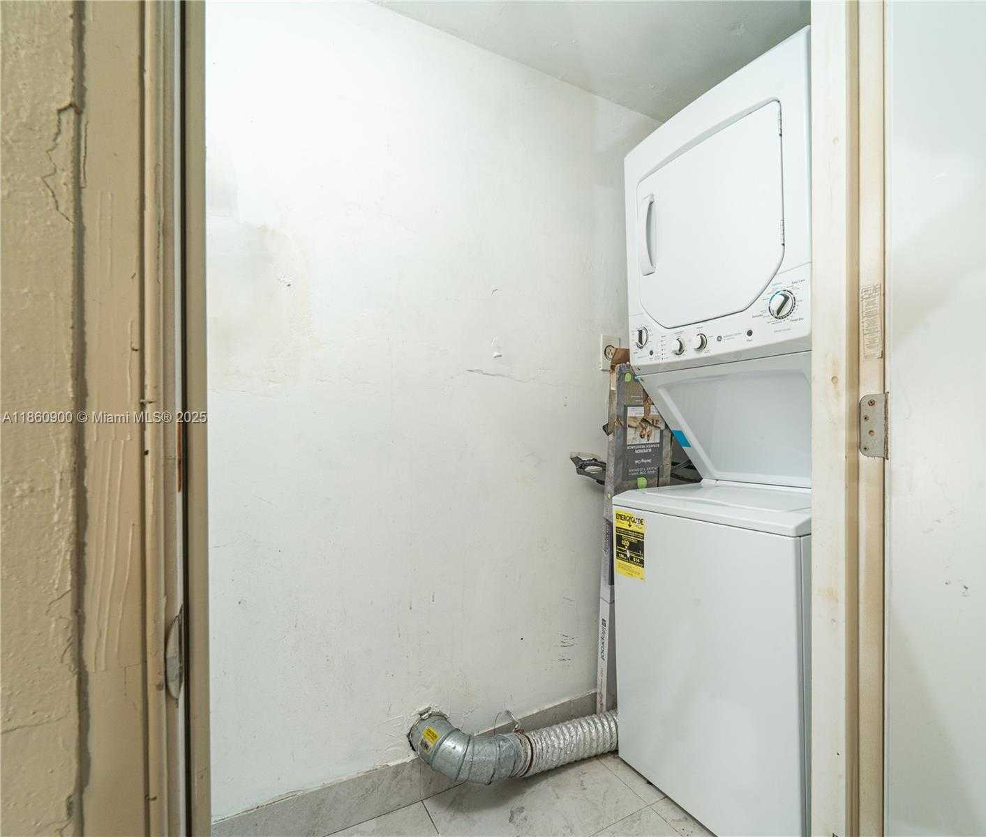 Small Image of 17249 NORTH WEST 60TH CT #17249, Hialeah Number 19