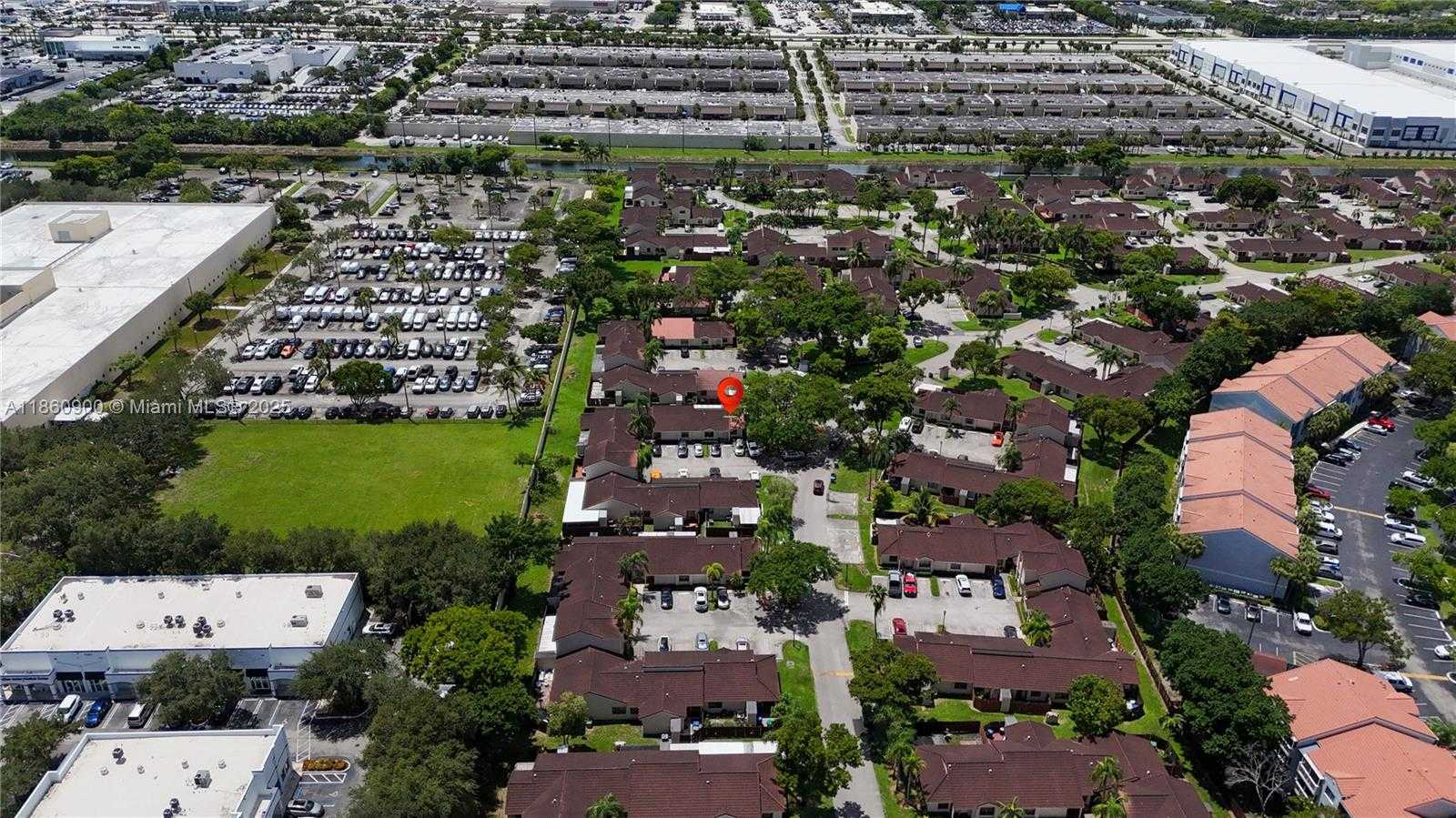 Small Image of 17249 NORTH WEST 60TH CT #17249, Hialeah Number 26