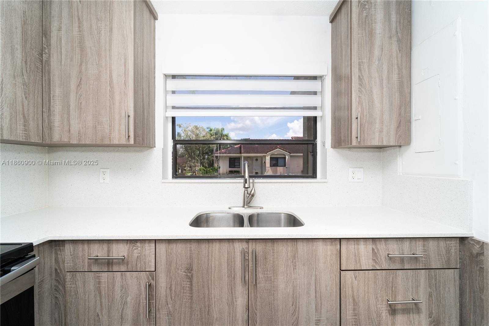 Small Image of 17249 NORTH WEST 60TH CT #17249, Hialeah Number 8