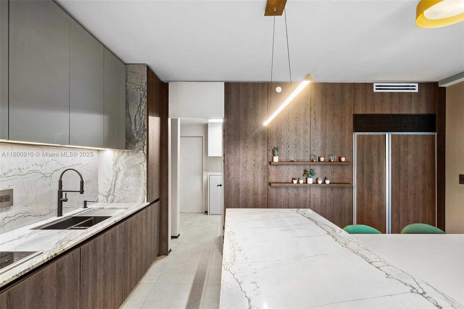Small Image of 785 CRANDON BLVD #303, Key Biscayne Number 16