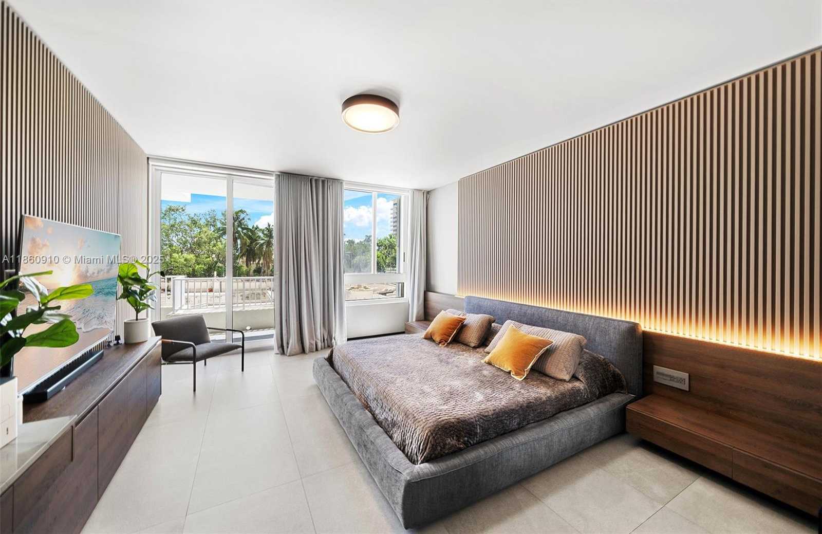 Small Image of 785 CRANDON BLVD #303, Key Biscayne Number 20