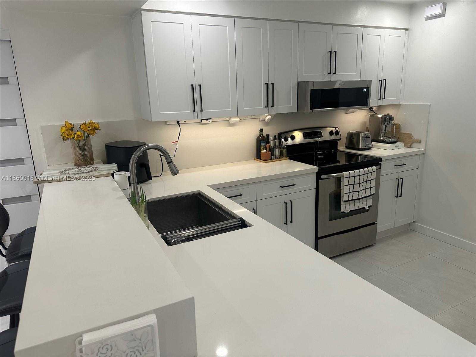 Small Image of 1910 WEST 56TH ST #3117, Hialeah Number 3