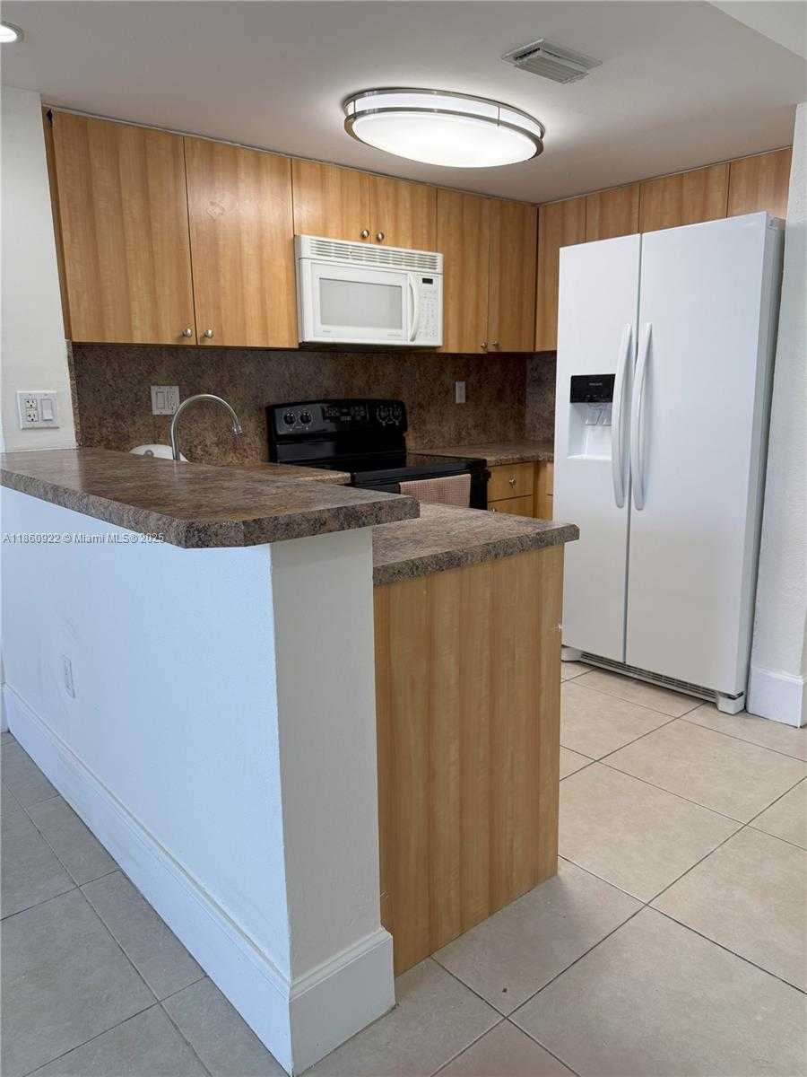 Small Image of 675 NORTH WEST 85TH CT #8-112, Miami Number 4