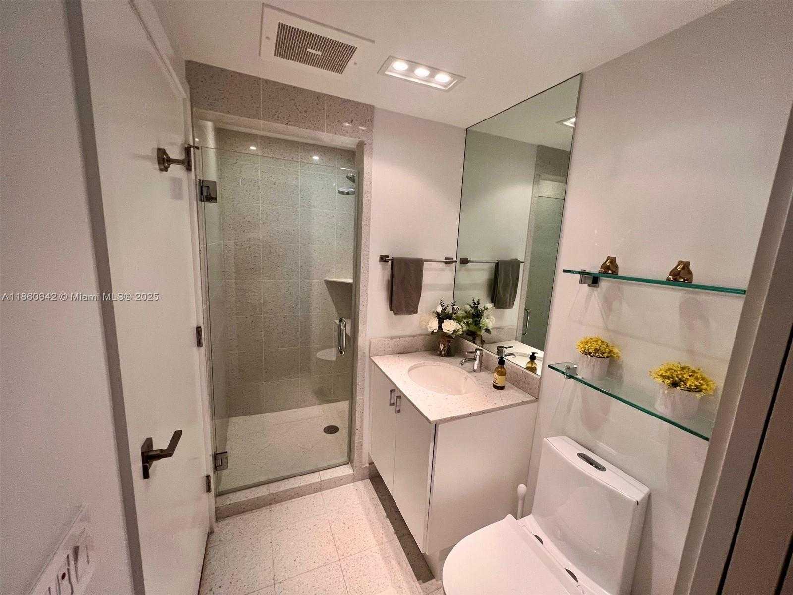 Small Image of 3801 COLLINS AVE #705, Miami Beach Number 11