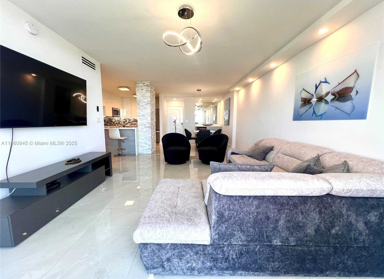 Small Image of 100 BAYVIEW DR #1524, Sunny Isles Beach Number 26