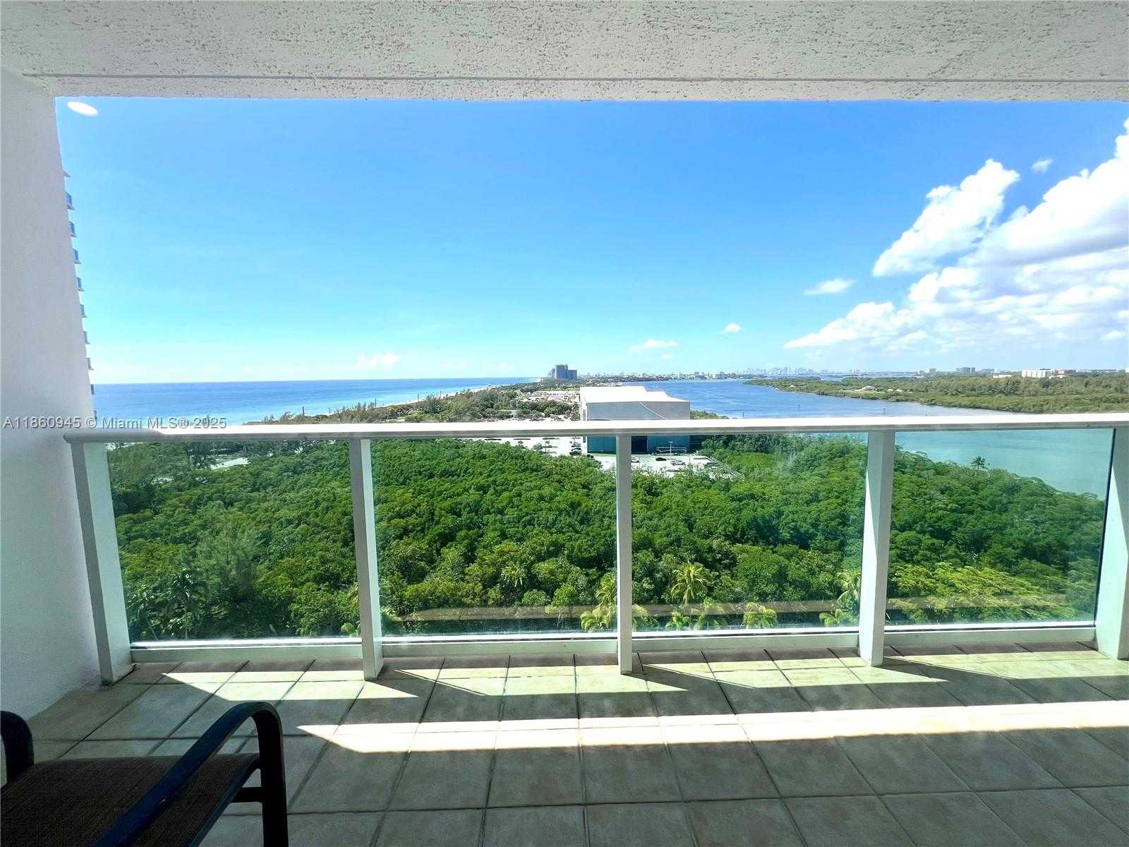 Small Image of 100 BAYVIEW DR #1524, Sunny Isles Beach Number 4