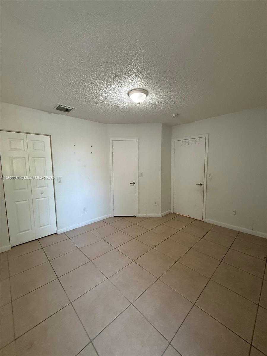 Small Image of 18348 NORTH WEST 68TH AVE #G, Hialeah Number 10