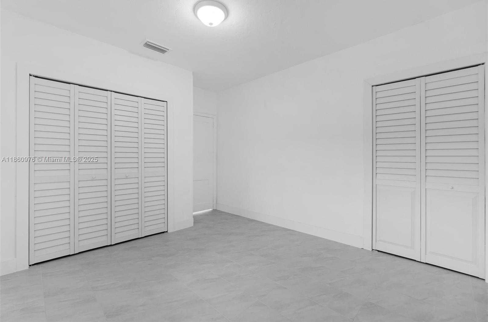 Small Image of 1107 EL RADO ST, Coral Gables Number 12