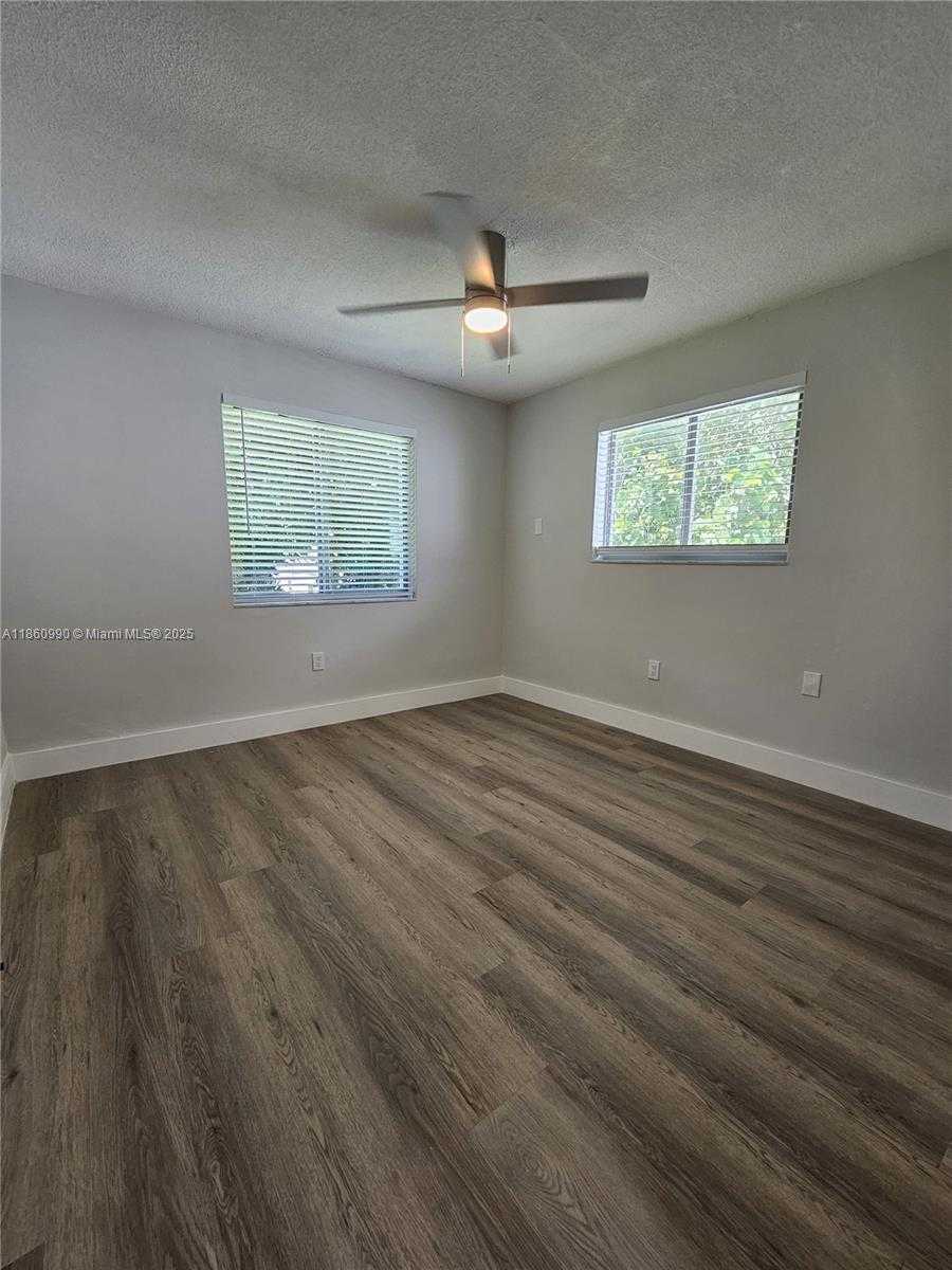 Small Image of 560 NORTH EAST 63RD ST #3, Miami Number 21