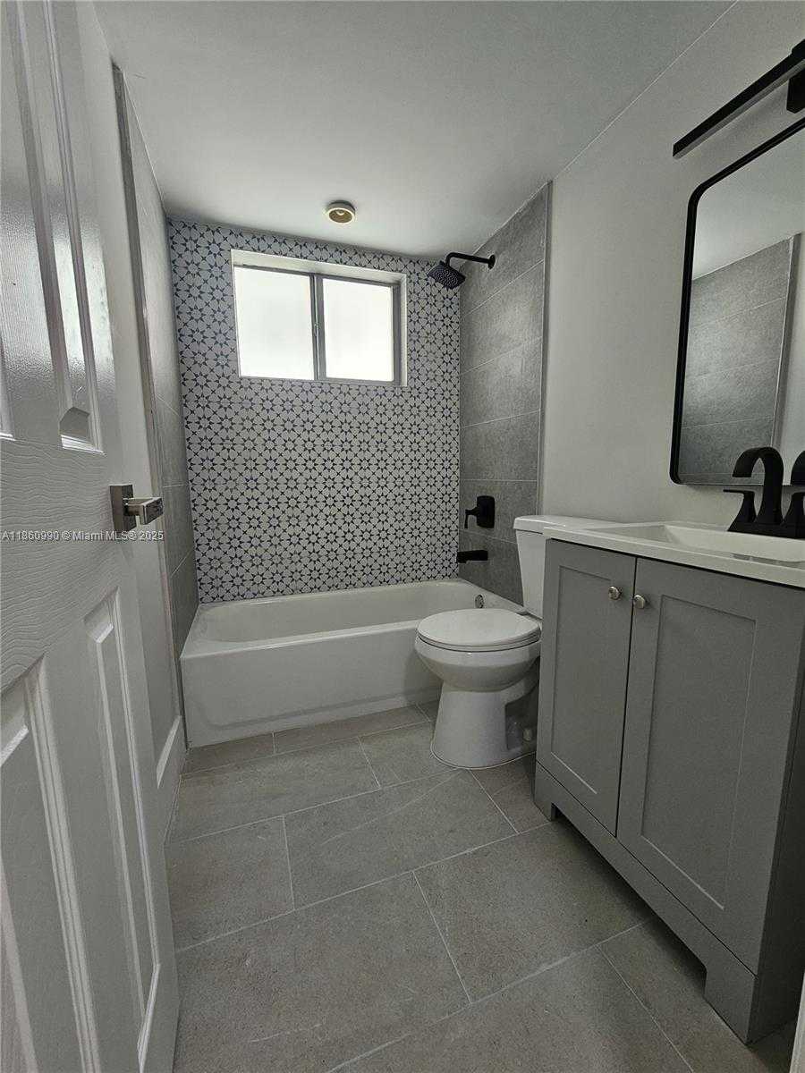 Small Image of 560 NORTH EAST 63RD ST #3, Miami Number 22