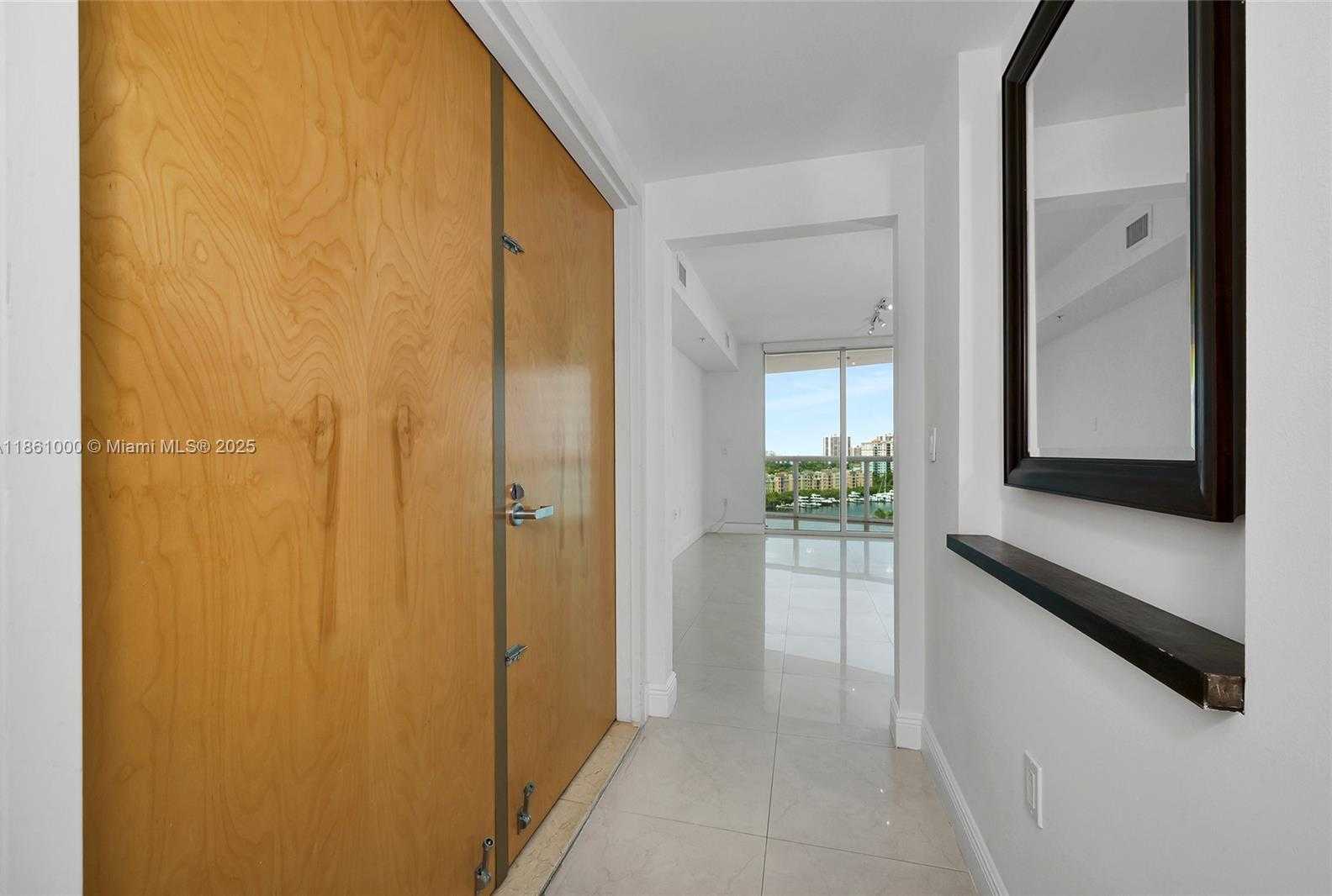 Small Image of 19400 TURNBERRY WAY #932, Aventura Number 20