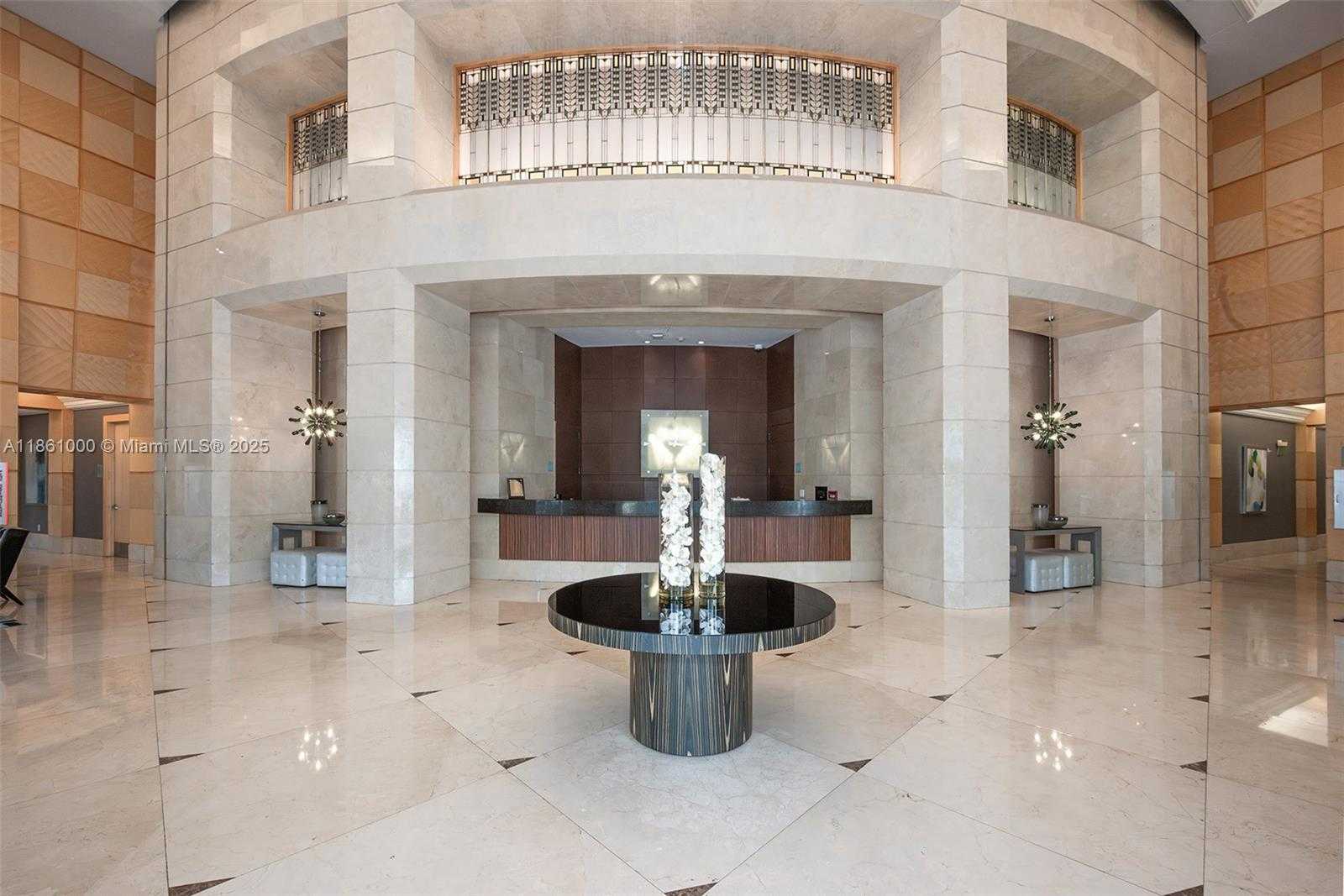 Small Image of 19400 TURNBERRY WAY #932, Aventura Number 32