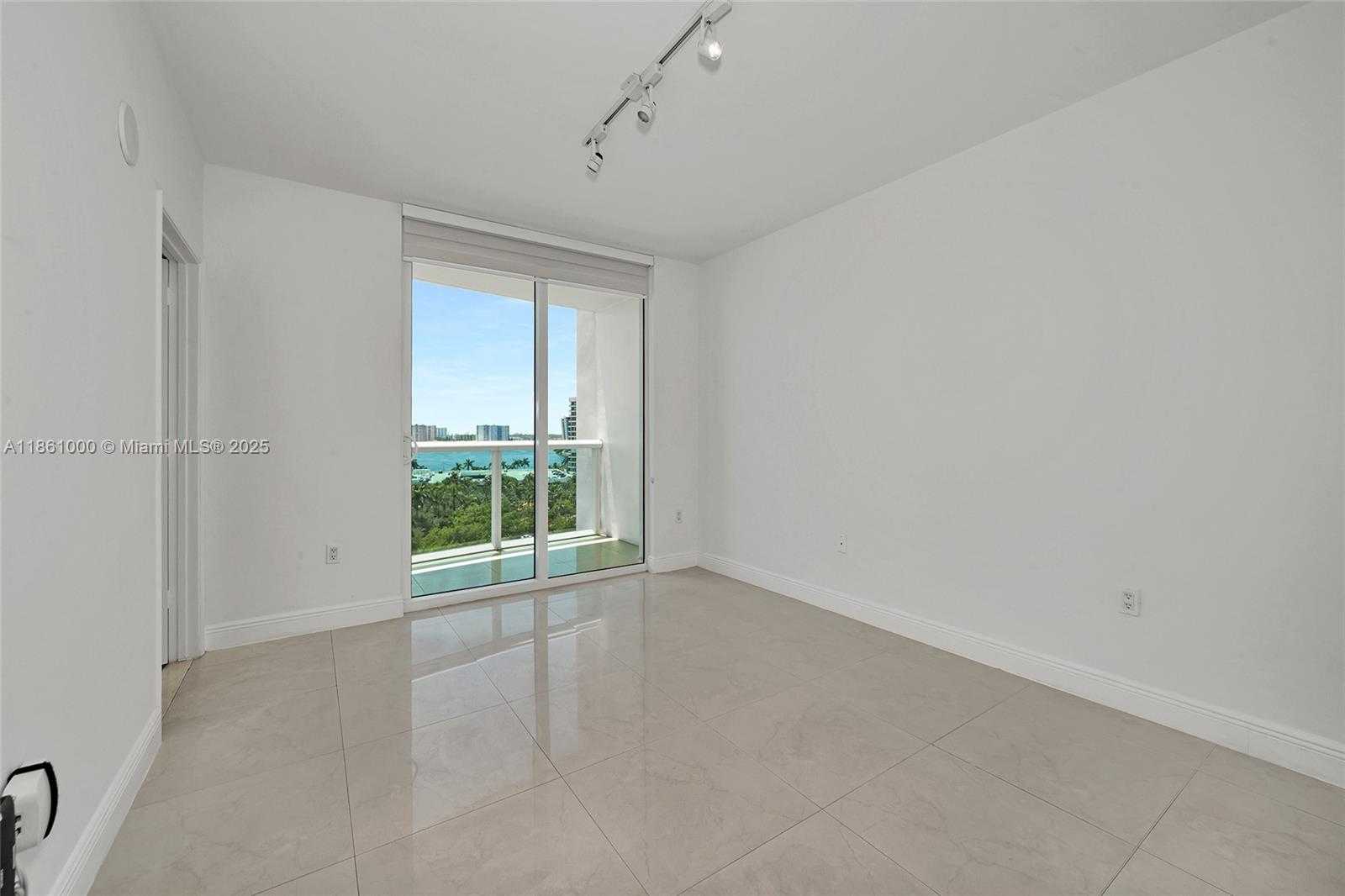 Small Image of 19400 TURNBERRY WAY #932, Aventura Number 8