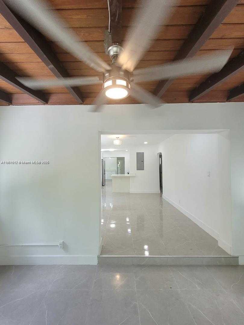 Small Image of 2823 POLK, Hollywood Number 10
