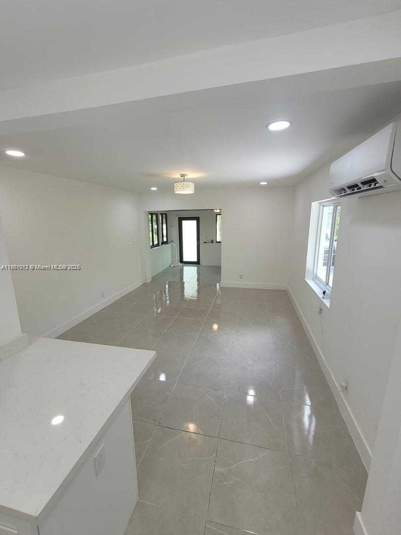 Small Image of 2823 POLK, Hollywood Number 2