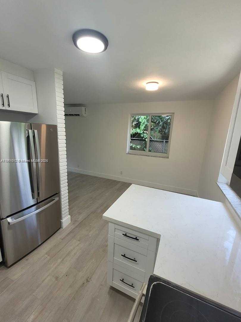 Small Image of 2823 POLK, Hollywood Number 22