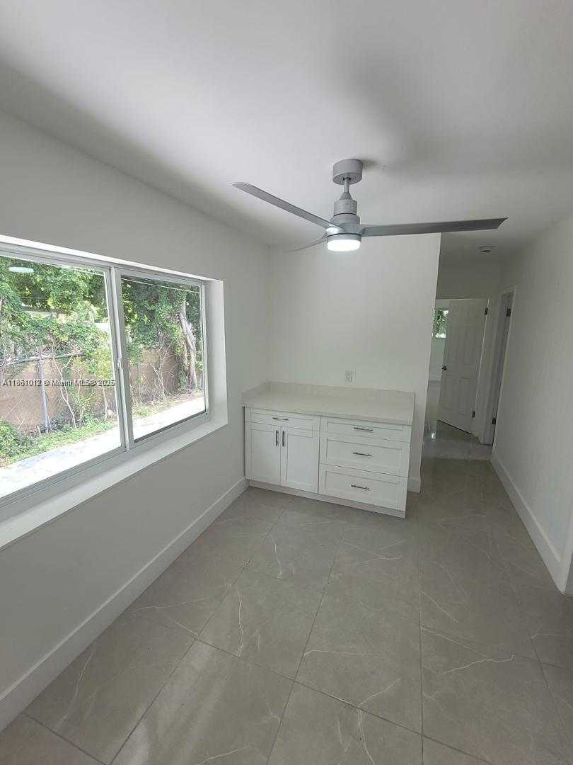 Small Image of 2823 POLK, Hollywood Number 3
