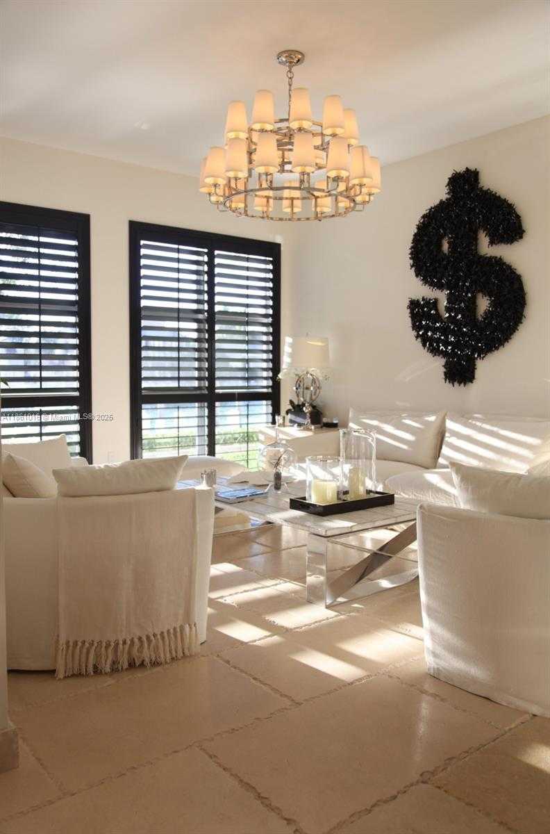 Small Image of 6101 WEST LAGUNA DR W #6101, Miami Beach Number 10
