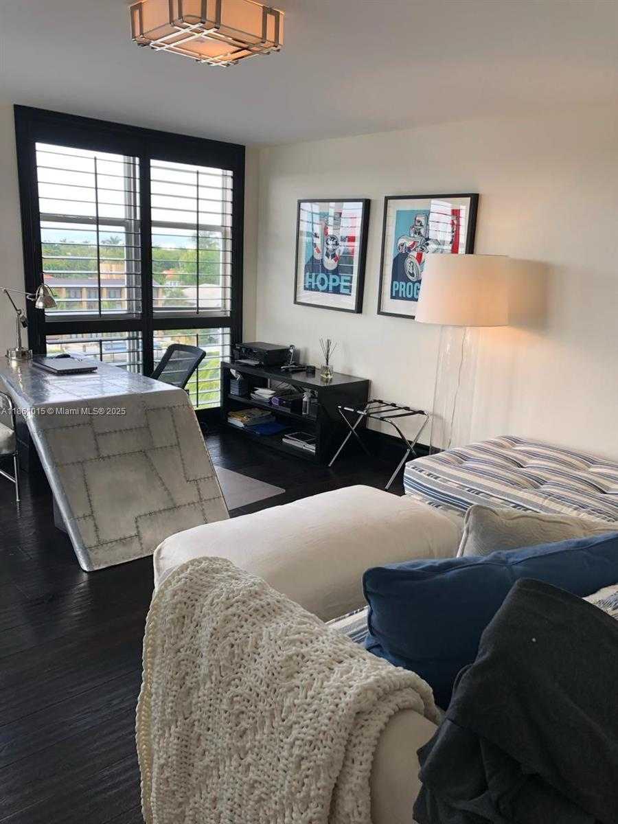 Small Image of 6101 WEST LAGUNA DR W #6101, Miami Beach Number 24