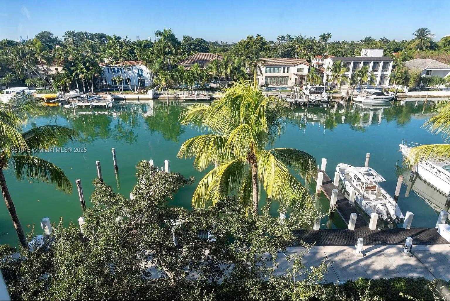 Small Image of 6101 WEST LAGUNA DR W #6101, Miami Beach Number 5