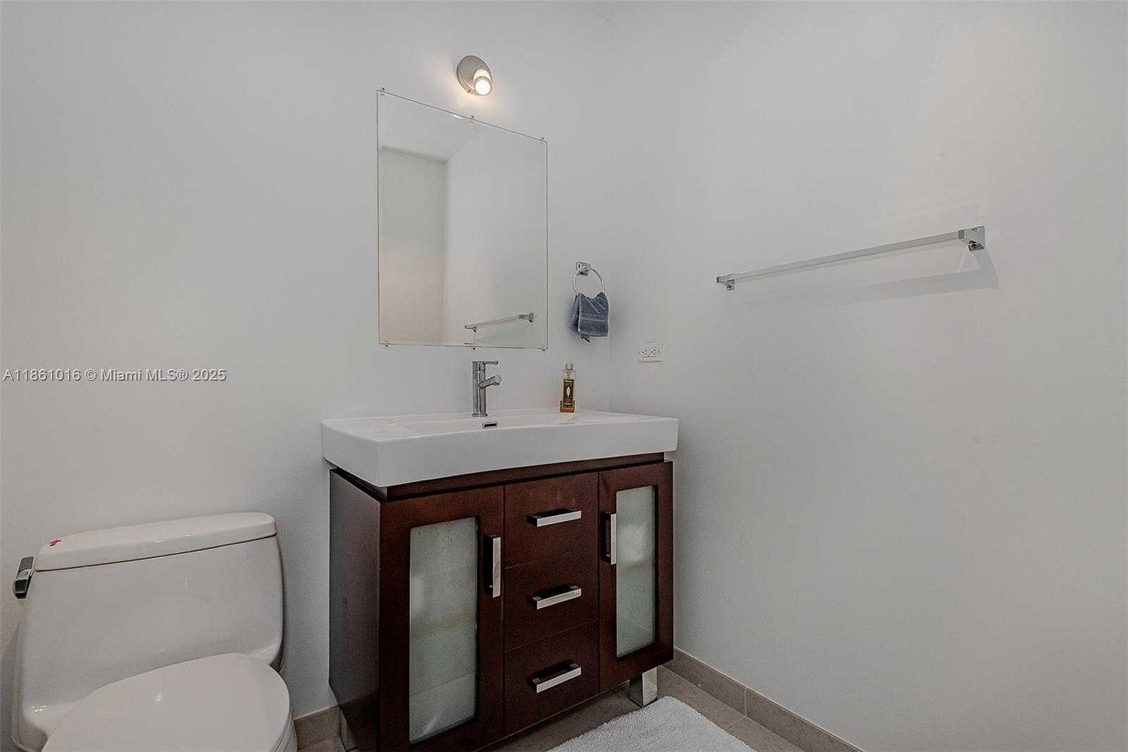 Small Image of 3301 NORTH EAST 1ST AVE #H2206, Miami Number 15