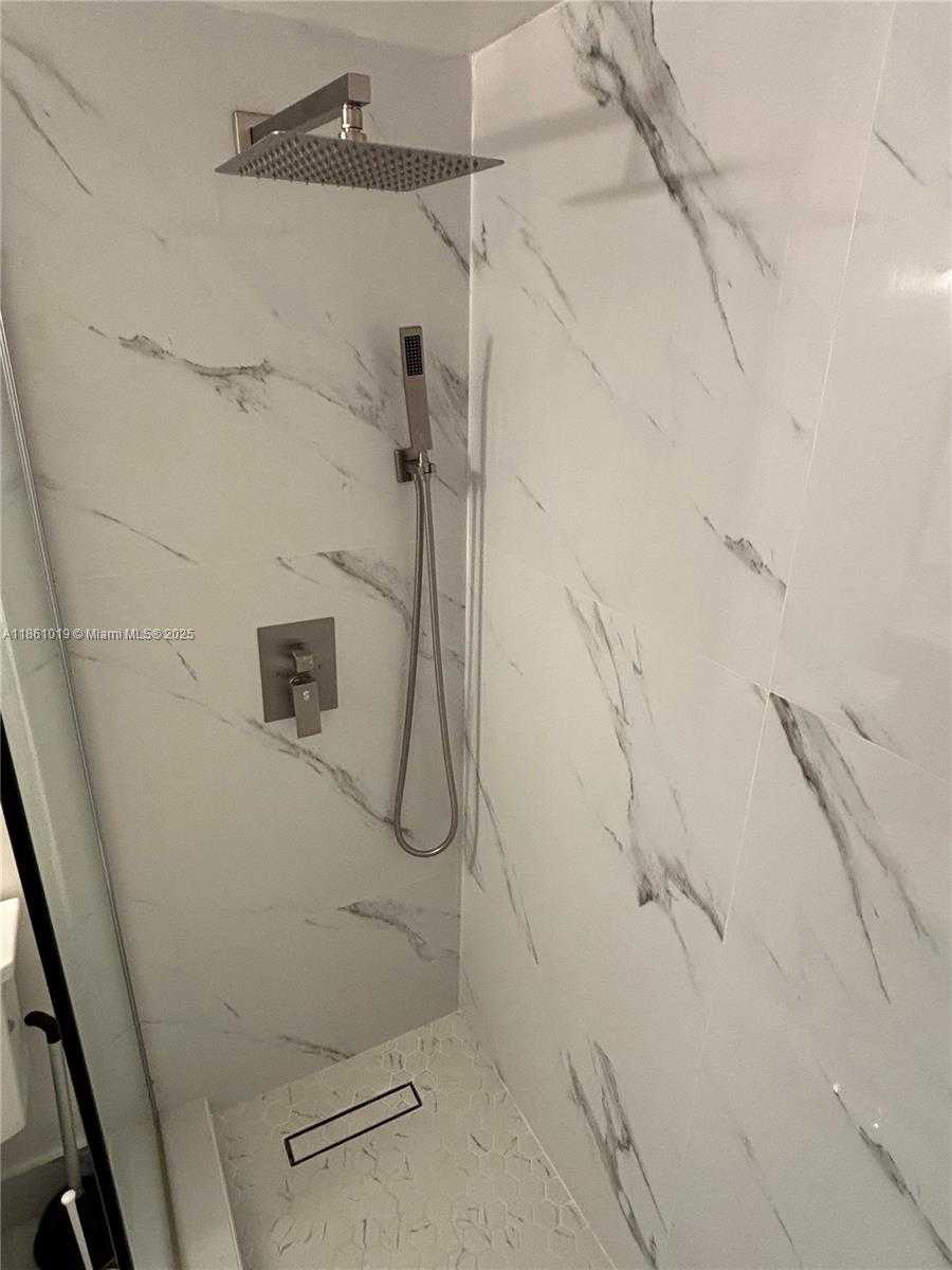 Small Image of 8883 FONTAINEBLEAU BLVD #202, Miami Number 14