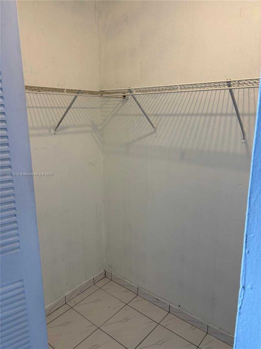 Small Image of 8883 FONTAINEBLEAU BLVD #202, Miami Number 19