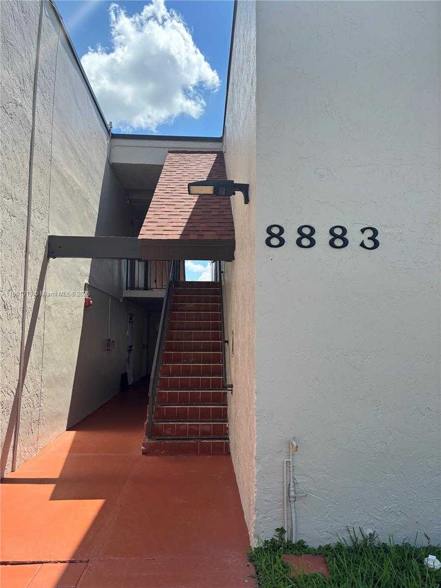 Small Image of 8883 FONTAINEBLEAU BLVD #202, Miami Number 26