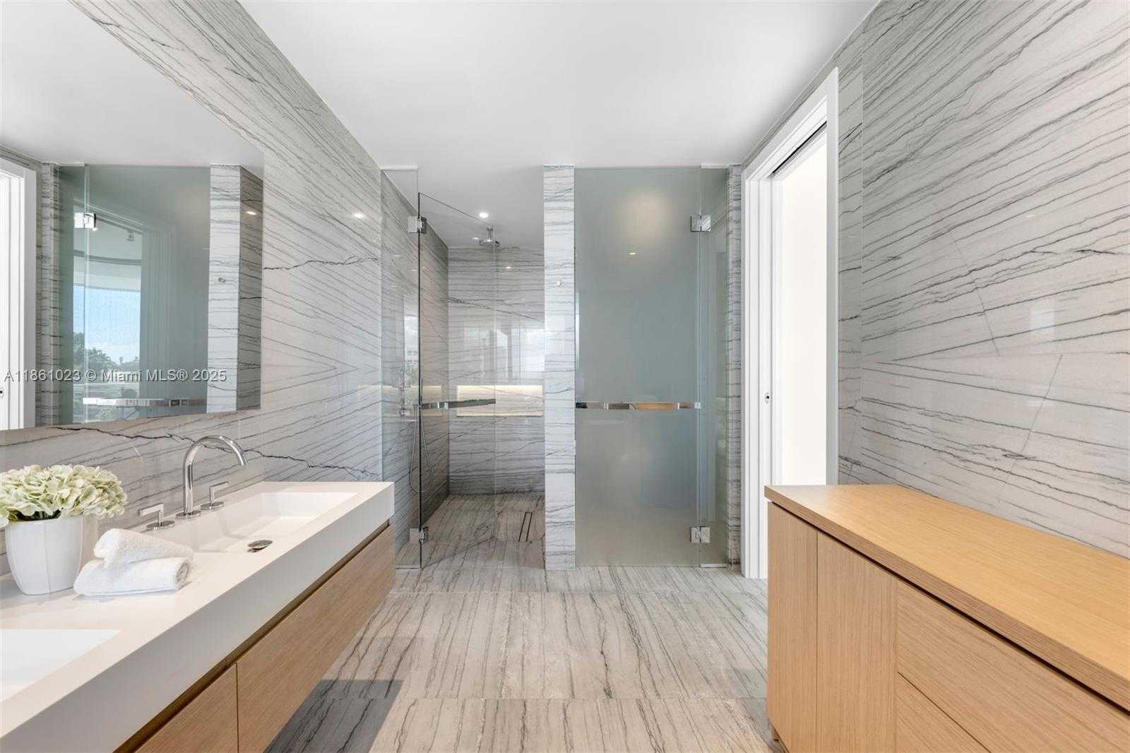Small Image of 8701 COLLINS AVE #306, Miami Beach Number 12