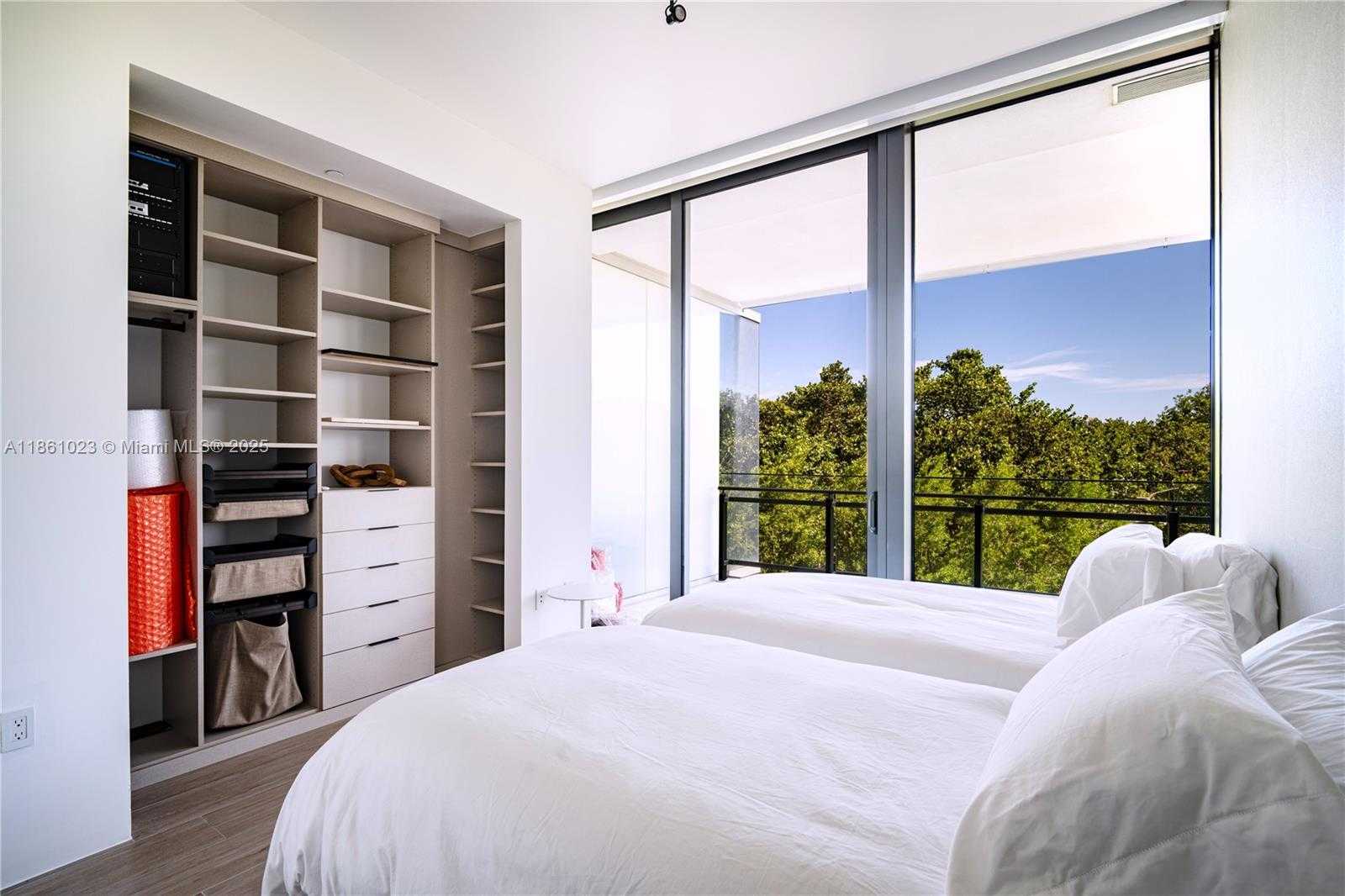 Small Image of 8701 COLLINS AVE #306, Miami Beach Number 14