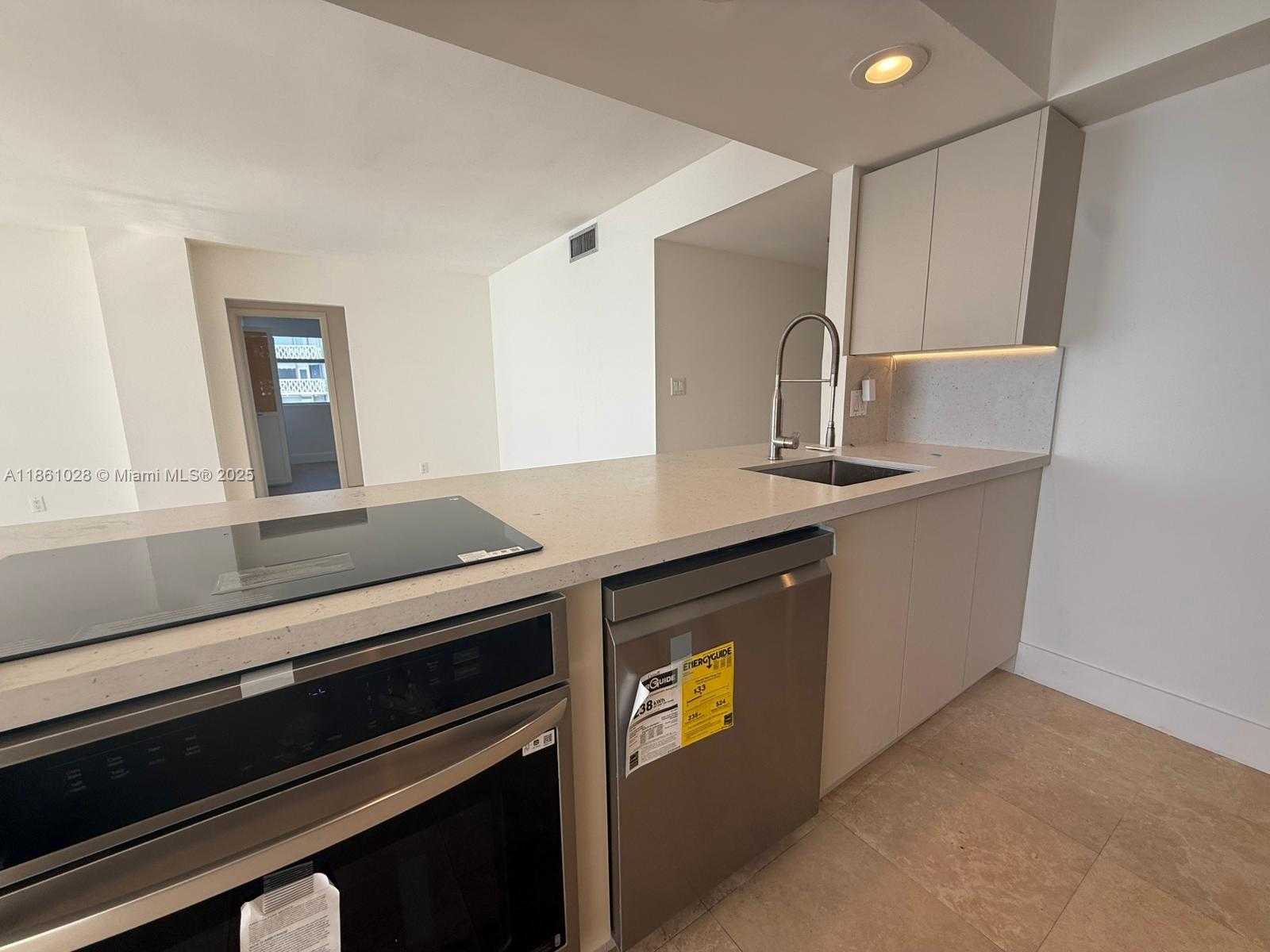 Small Image of 1420 BRICKELL BAY DR #1203A, Miami Number 11