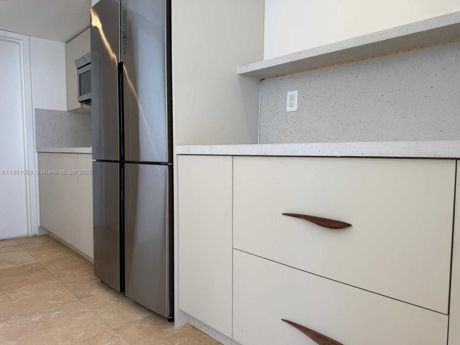 Small Image of 1420 BRICKELL BAY DR #1203A, Miami Number 13