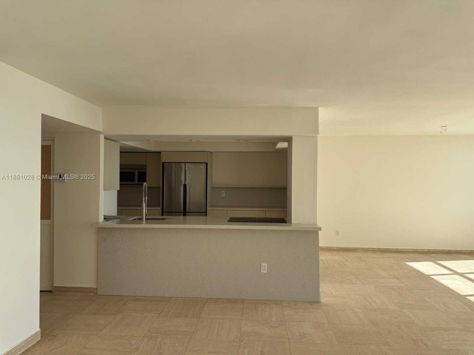 Small Image of 1420 BRICKELL BAY DR #1203A, Miami Number 20