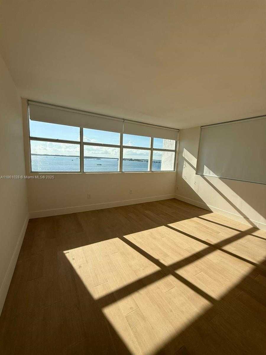 Small Image of 1420 BRICKELL BAY DR #1203A, Miami Number 31