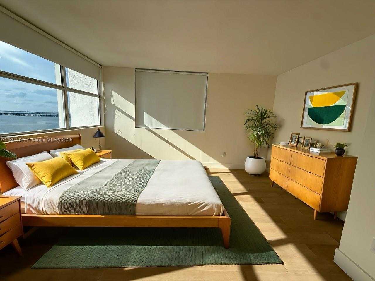 Small Image of 1420 BRICKELL BAY DR #1203A, Miami Number 39
