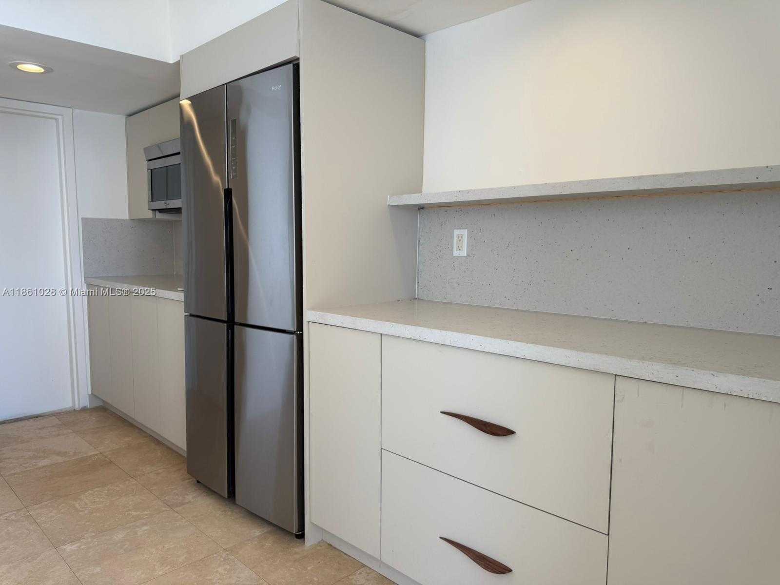 Small Image of 1420 BRICKELL BAY DR #1203A, Miami Number 5