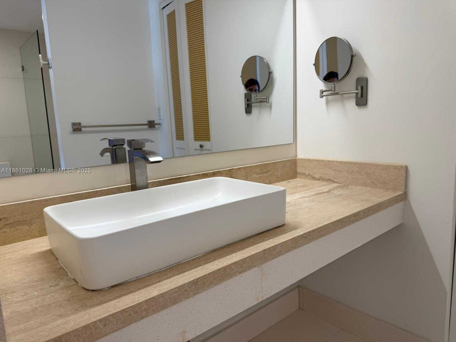 Small Image of 1420 BRICKELL BAY DR #1203A, Miami Number 6