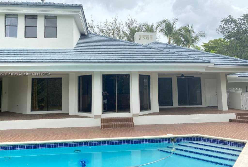 Small Image of 301 ISLA DORADA BLVD, Coral Gables Number 6