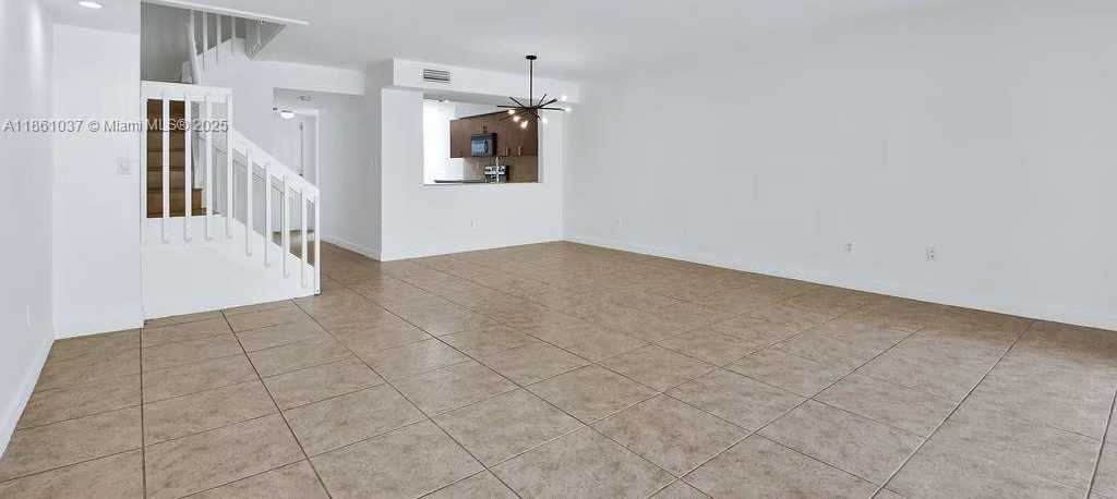 Small Image of 3501 MAGELLAN CIR #636, Aventura Number 10