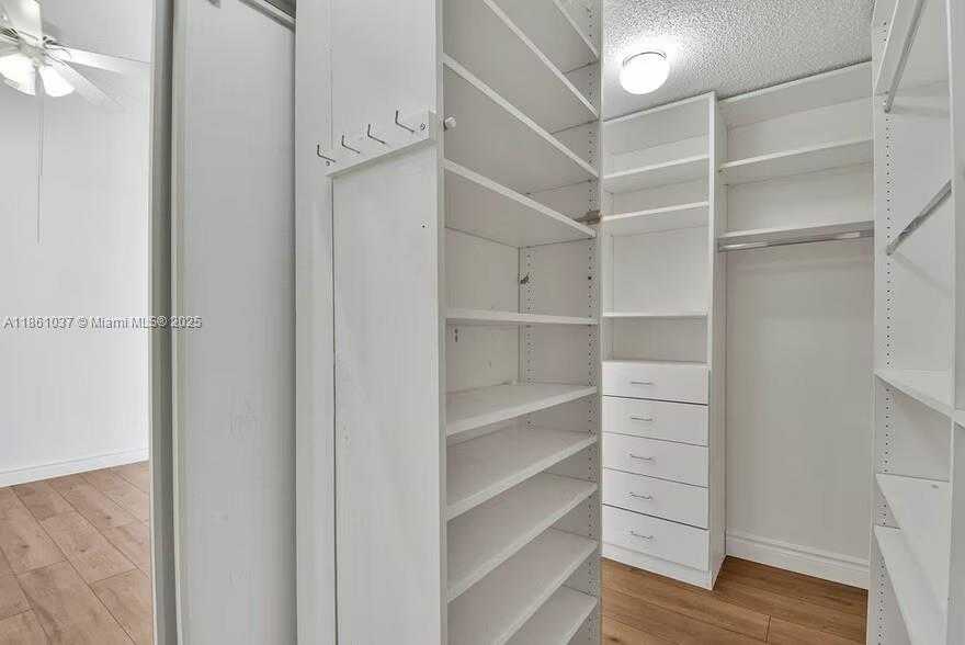 Small Image of 3501 MAGELLAN CIR #636, Aventura Number 22