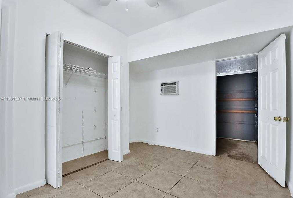 Small Image of 3501 MAGELLAN CIR #636, Aventura Number 35