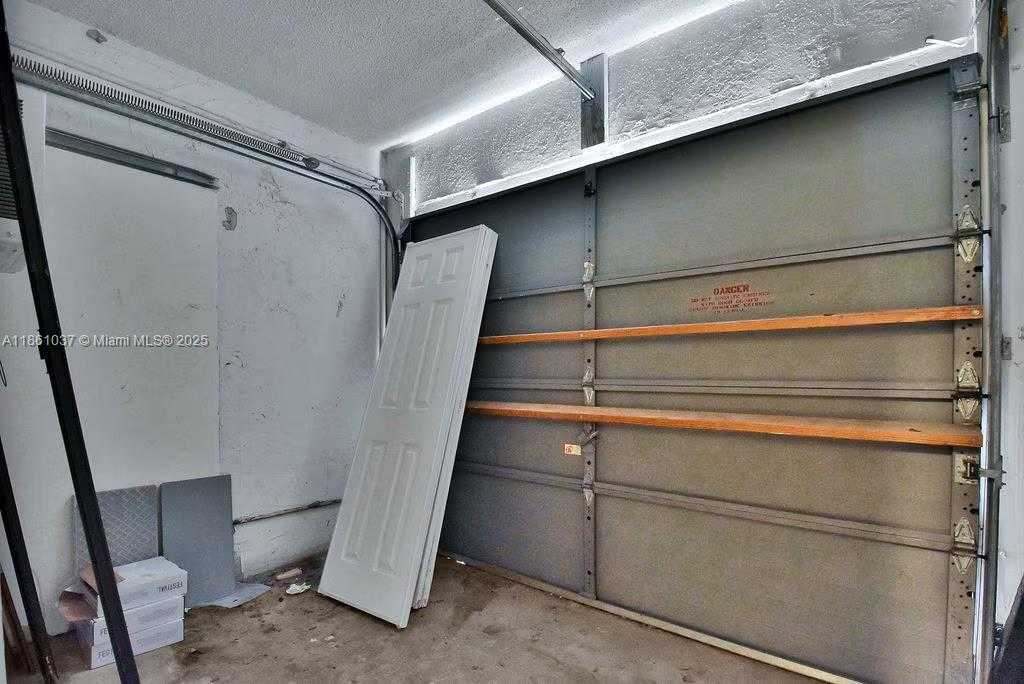 Small Image of 3501 MAGELLAN CIR #636, Aventura Number 36