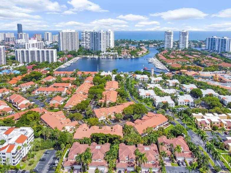 Small Image of 3501 MAGELLAN CIR #636, Aventura Number 37