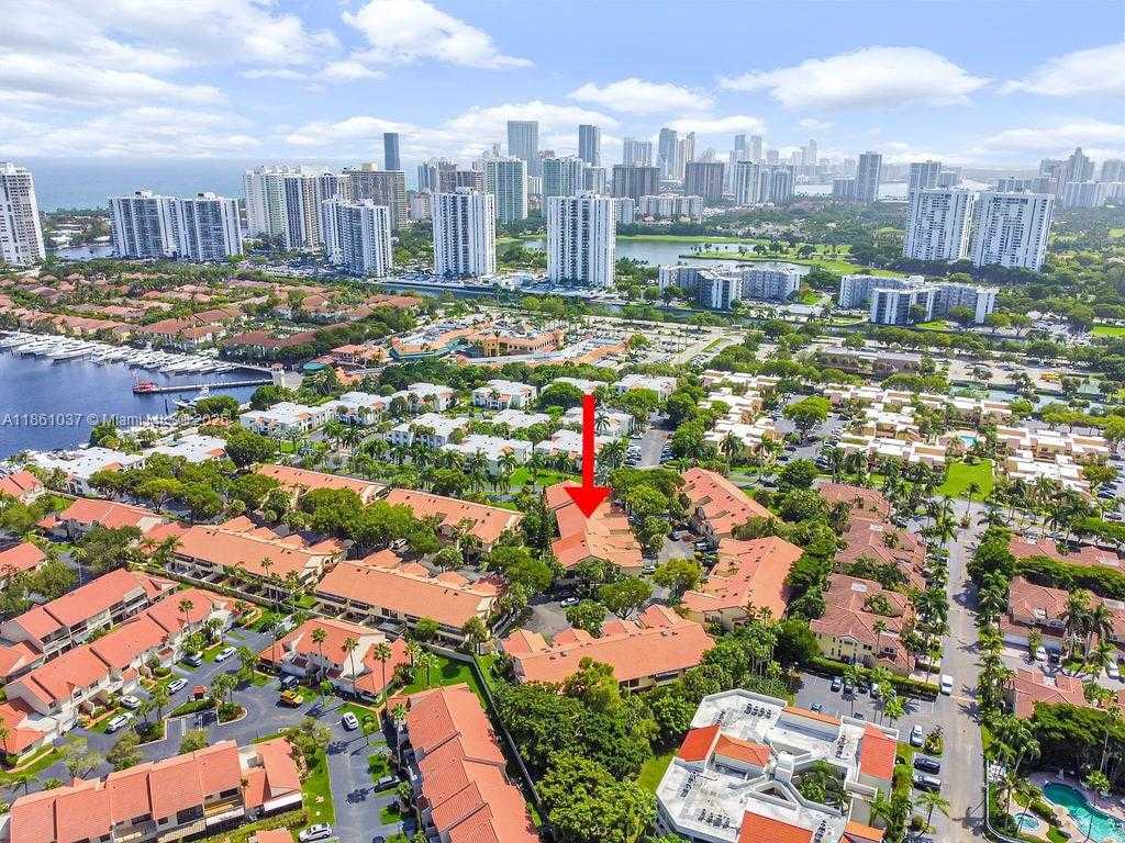 Small Image of 3501 MAGELLAN CIR #636, Aventura Number 41