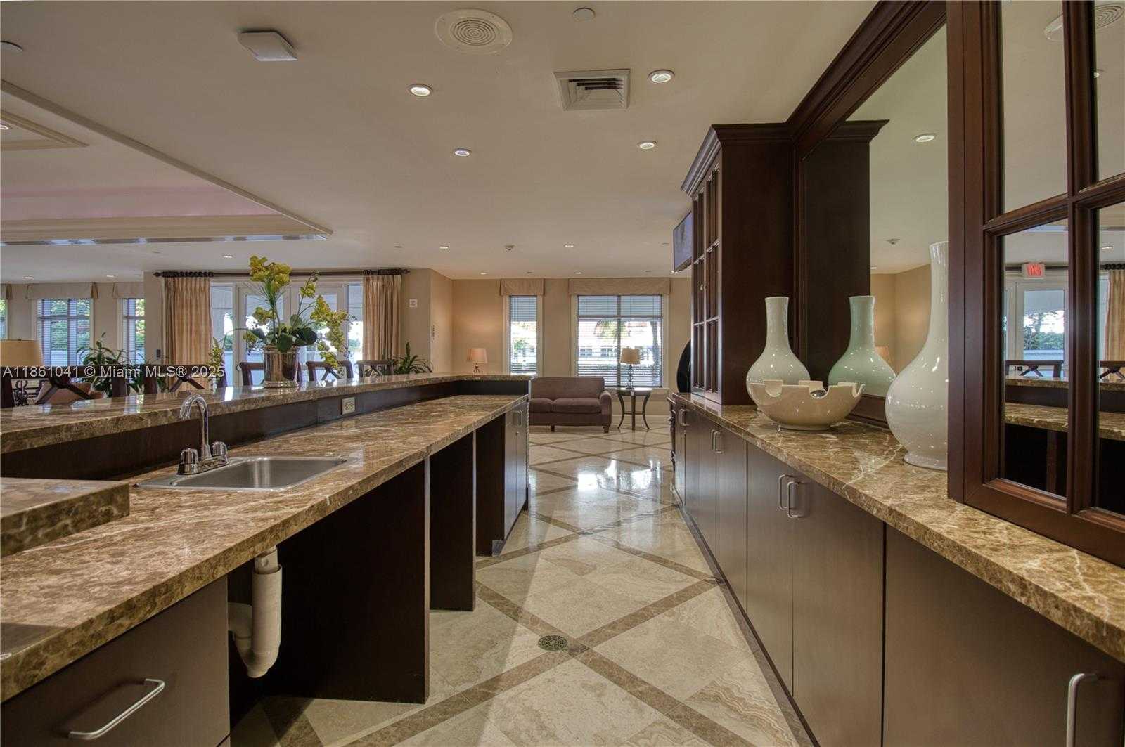 Small Image of 19900 EAST COUNTRY CLUB DR #TS06, Aventura Number 4