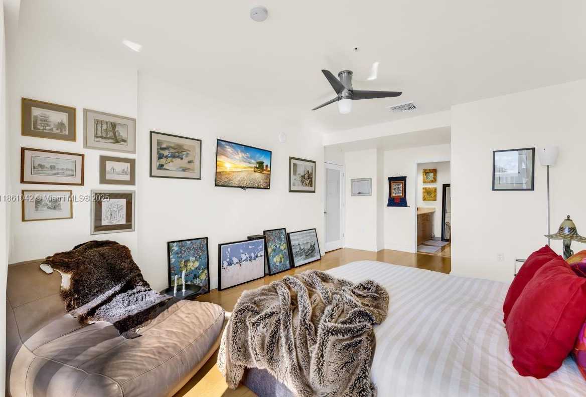 Small Image of 10275 COLLINS AVE #102, Bal Harbour Number 18