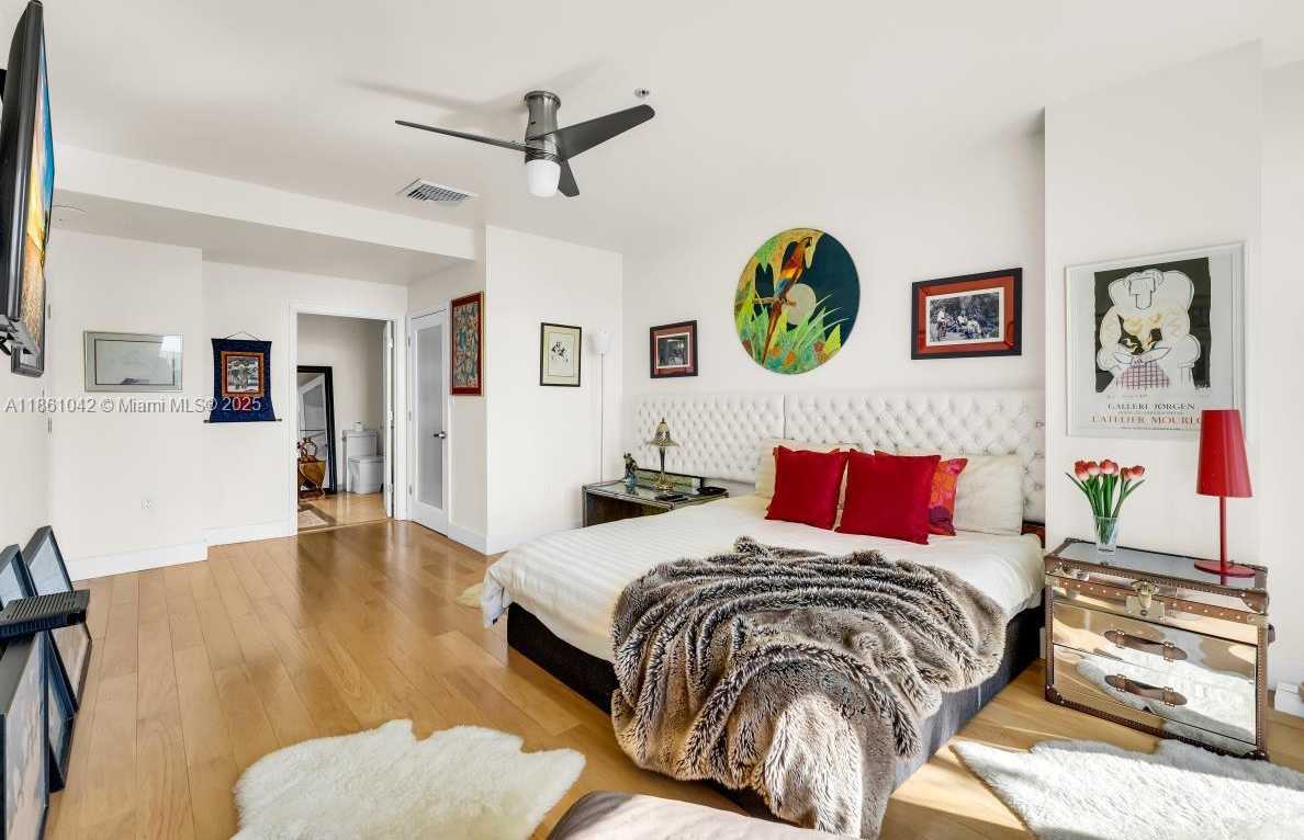 Small Image of 10275 COLLINS AVE #102, Bal Harbour Number 19