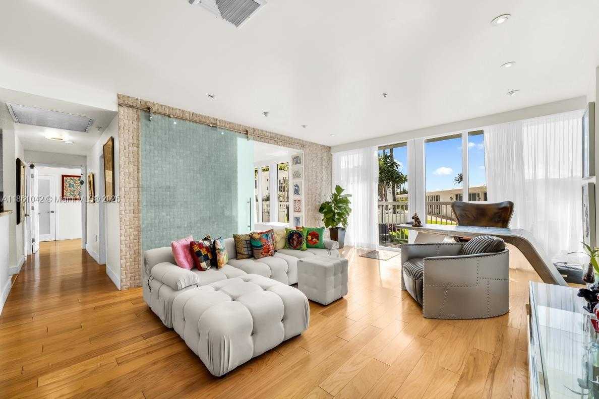Small Image of 10275 COLLINS AVE #102, Bal Harbour Number 2