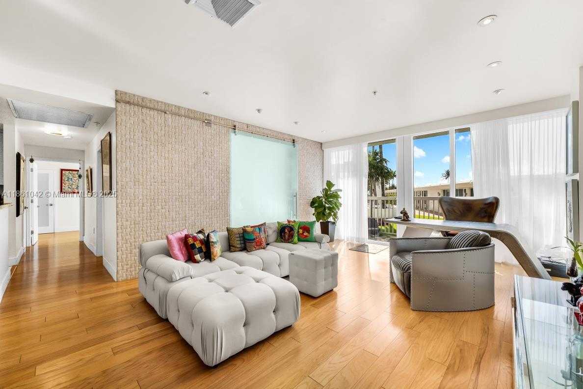 Small Image of 10275 COLLINS AVE #102, Bal Harbour Number 3